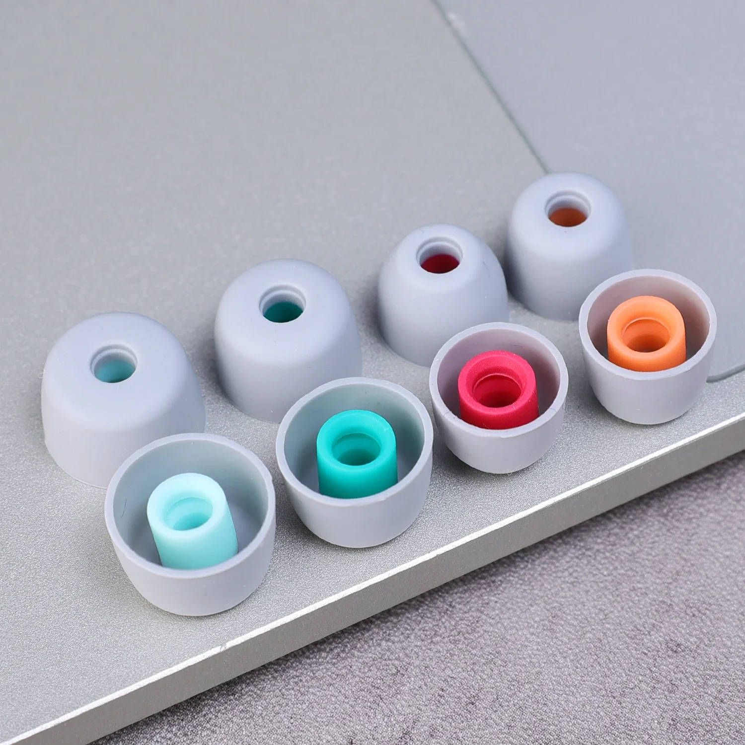 Auricolari con Cancellazione d - Silicone Ear Tip Replacement recensione e prezzo